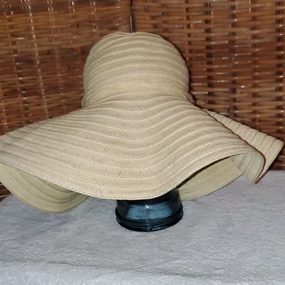 Sustainable Paper Floppy Sun Hat